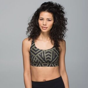 lululemon athletica Chevron Sports Bra - Olive Green & Black